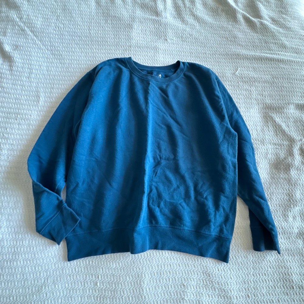 Large Blue Hanes crewneck sweatshirt
